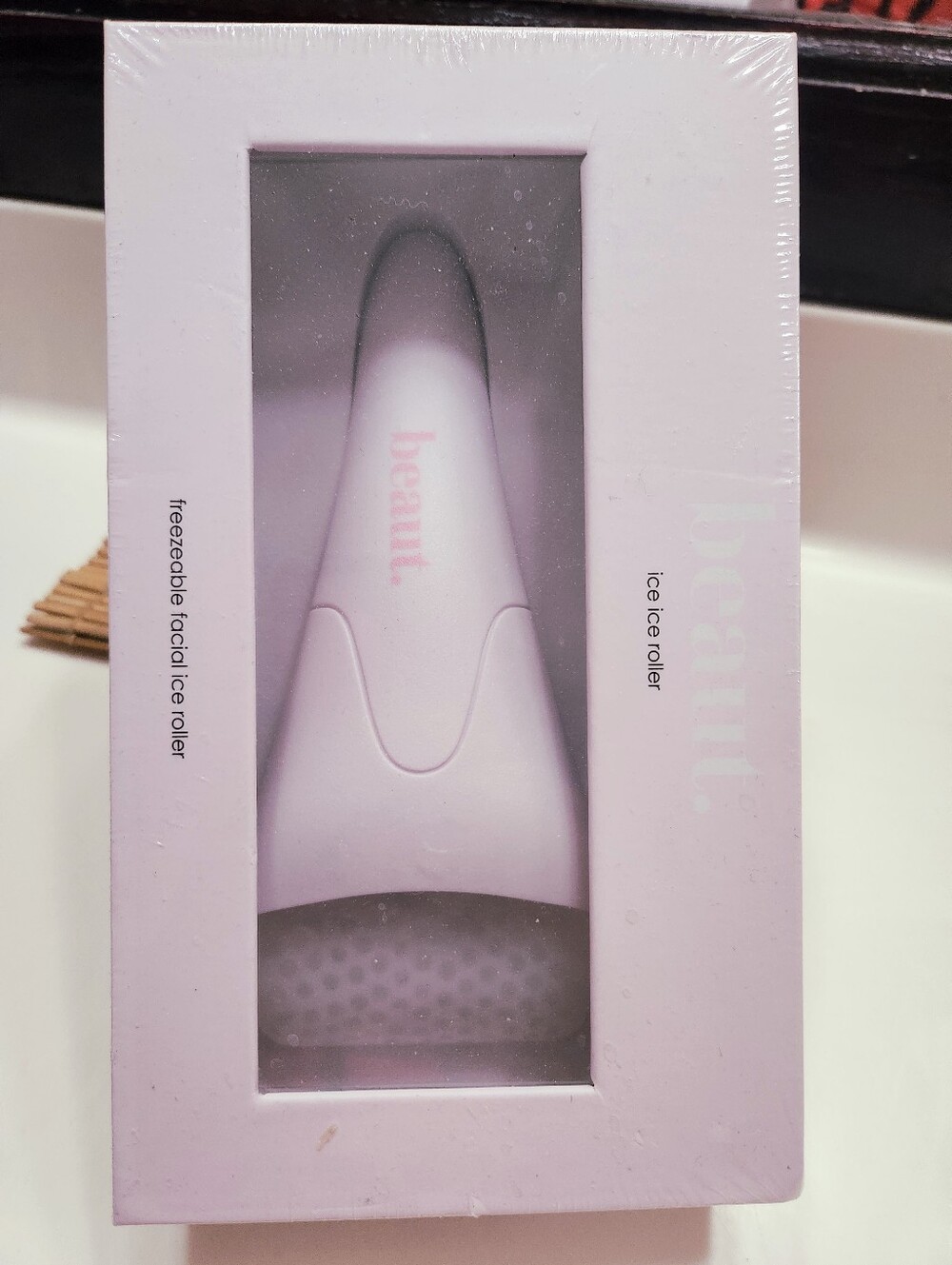NIB beaut. Ice Ice Roller Freezeable Facial Massager Cryotherapy Skin Care Tool